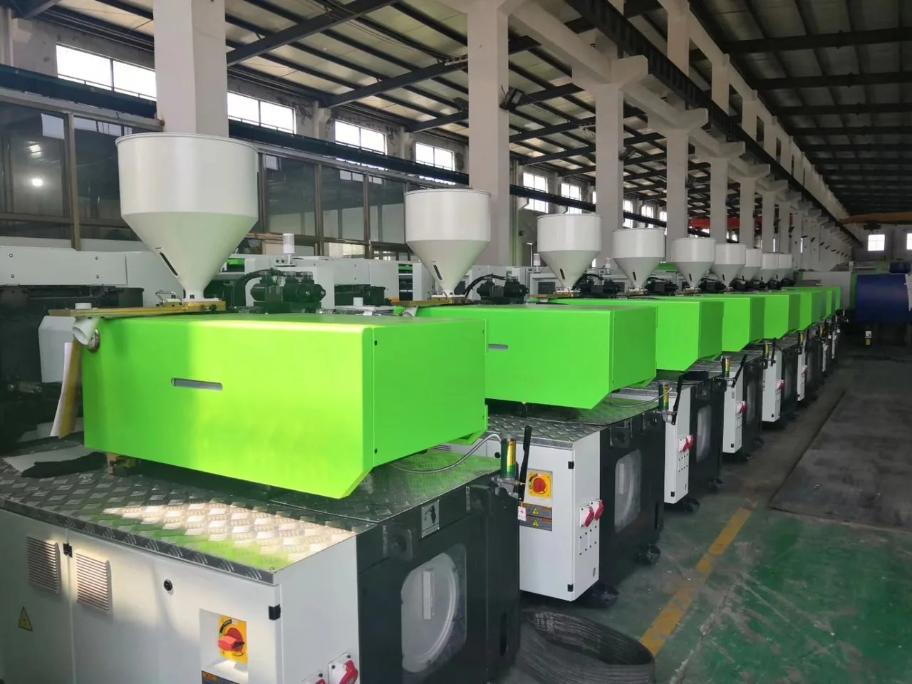 Революция в производстве: передовые технологии термопластавтоматов и автоматизация инжекционных процессов - 4